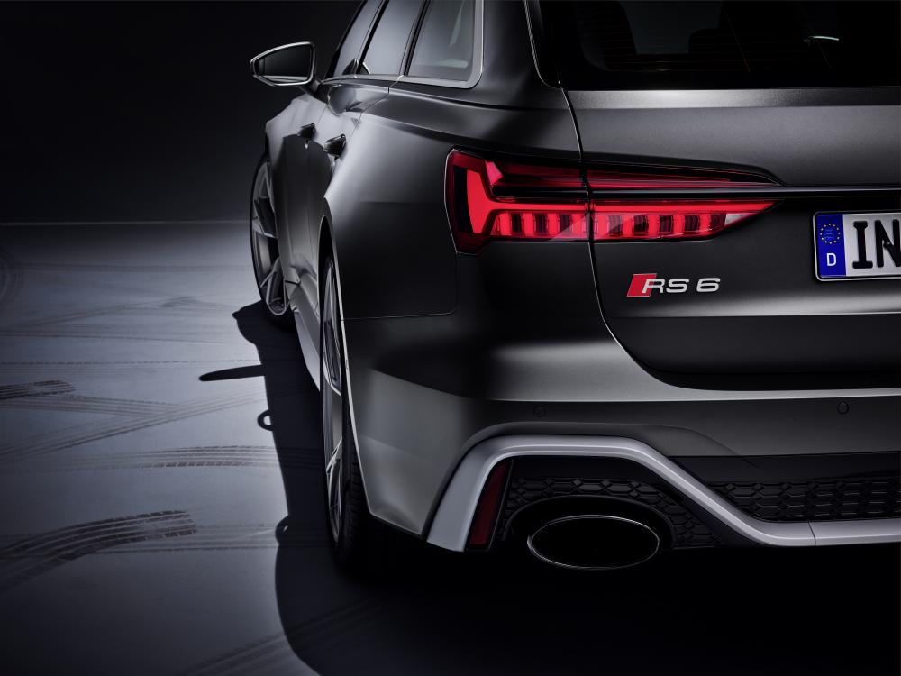 Audi RS6 Avant 2020 la station wagon sportiva diventa 